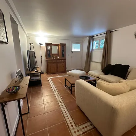 Chez Phil Et Dom Bed & Breakfast