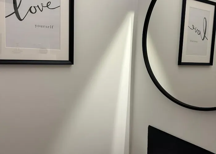 Chez Phil Et Dom B&B 비아히쯔