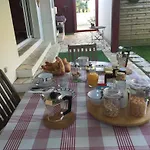 Chez Phil Et Dom Отель типа 