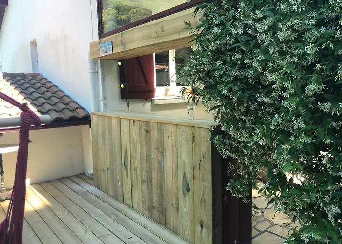 Chez Phil Et Dom Биарриц